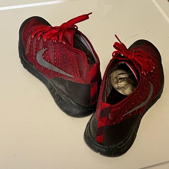 Nike Flyknit Trainer Chukka FSB men’s size 12 US/ 11 Euro in red, new in box - Picture 3 of 9